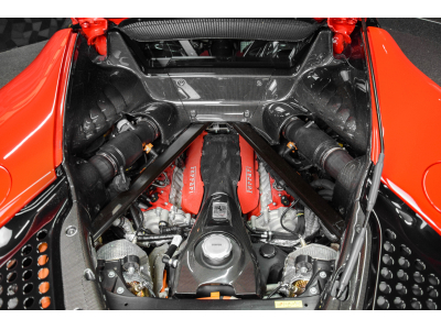 Ferrari SF90 Stradale ROSSO CORSA
