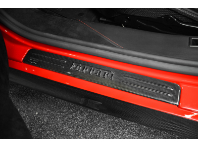 Ferrari SF90 Stradale ROSSO CORSA