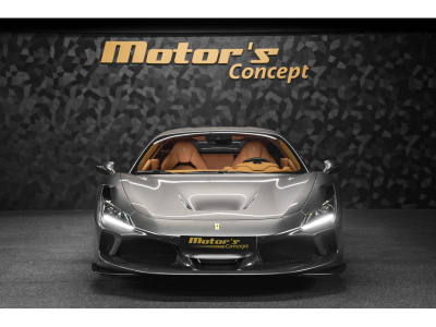 Ferrari F8 Tributo V8 - GRIGIO SILVERSTONE 740