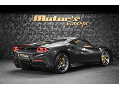 Ferrari F8 Tributo V8 - GRIGIO SILVERSTONE 740