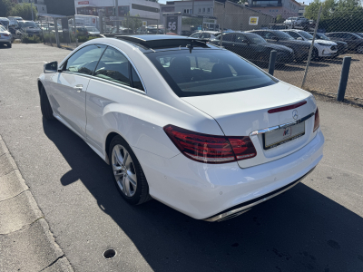 Mercedes-Benz E 220 COUPE AMG Line 7G-DCT BlueTec