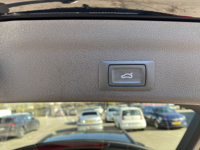 Audi A6 40 Tdi Quattro S-line 204cv ACC Webasto Black AHK