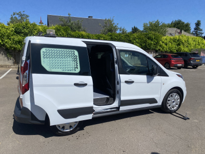 Ford Transit Connect Transit Connect 1.5Tdci 100cv - Eclairage d'intervention
