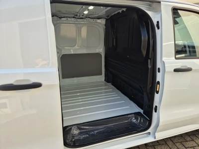Volkswagen Transporter 2.0 TDi 110 L1H1
