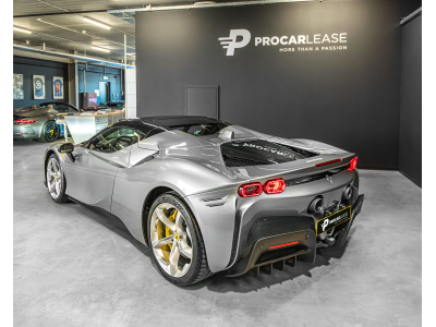 Ferrari SF90 Spider SPIDER/FIORANO EXT/DAYTONA/LIFT/CARBON/VOLL