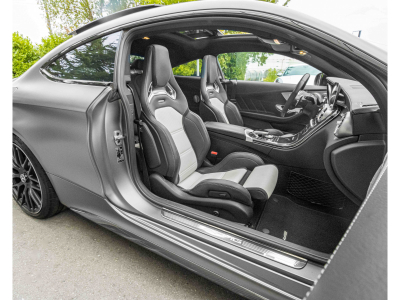 Mercedes-Benz C 63 AMG COUPE/DISTRONIC/CARBON/PERFO/360/VOLL/MAGNO DESIGNO