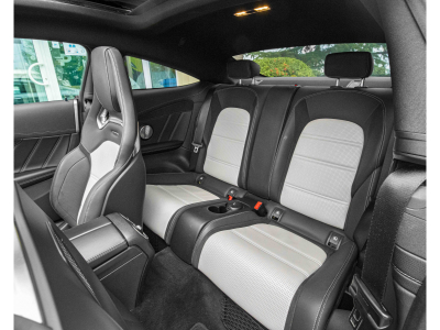 Mercedes-Benz C 63 AMG COUPE/DISTRONIC/CARBON/PERFO/360/VOLL/MAGNO DESIGNO