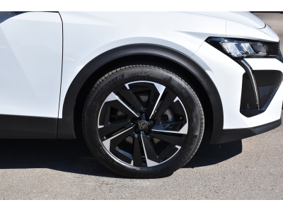 Peugeot 408 1.6 PHEV Hybrid EAT8 Allure