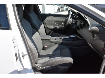 Peugeot 408 1.6 PHEV Hybrid EAT8 Allure