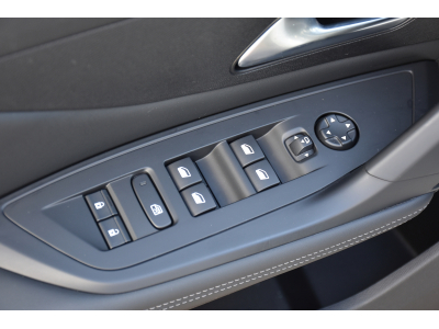 Peugeot 408 1.6 PHEV Hybrid EAT8 Allure