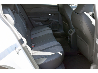 Peugeot 408 1.6 PHEV Hybrid EAT8 Allure