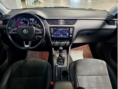 Skoda Octavia 2.0 TDI 184 DSG 4X4 SCOUT PANO CUIR NAVI