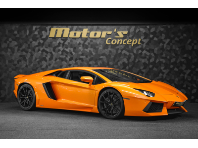 Lamborghini Aventador LP 700-4 - ARANCIO ATLAS