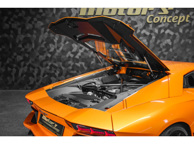 Lamborghini Aventador LP 700-4 - ARANCIO ATLAS