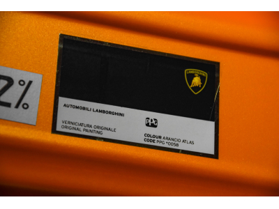 Lamborghini Aventador LP 700-4 - ARANCIO ATLAS