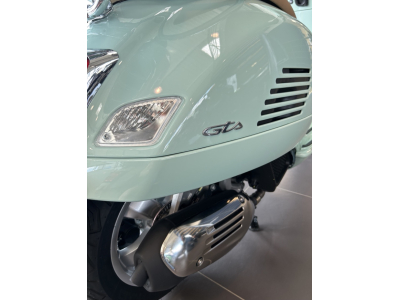 Vespa GTS 125 