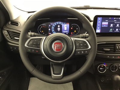 Fiat Tipo 1.5 Hybrid 130 DCT4 Cross