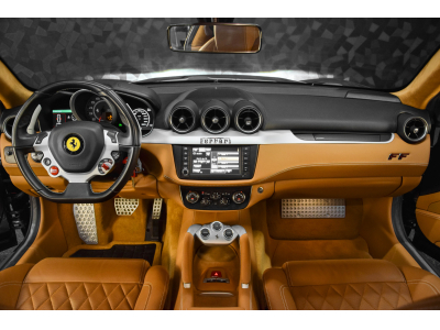 Ferrari FF V12 - GRIGIO SILVERSTONE