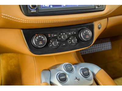Ferrari FF V12 - GRIGIO SILVERSTONE