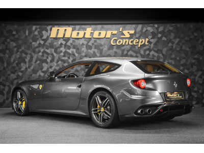 Ferrari FF V12 - GRIGIO SILVERSTONE