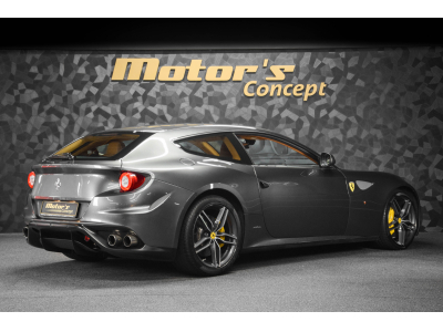 Ferrari FF V12 - GRIGIO SILVERSTONE