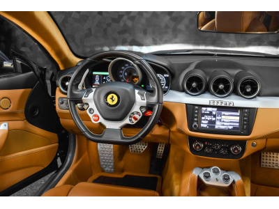 Ferrari FF V12 - GRIGIO SILVERSTONE