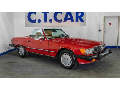 Mercedes-Benz SL 560 R107