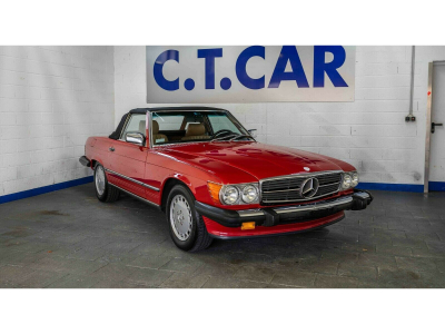 Mercedes-Benz SL 560 R107