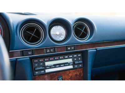 Mercedes-Benz SL 560 Auto.
