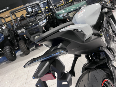 CF Moto 675 SR-R 