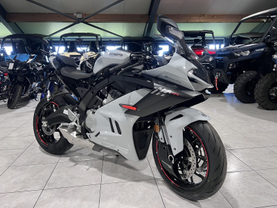 CF Moto 675 SR-R 