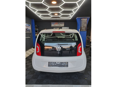 Volkswagen up! abchya