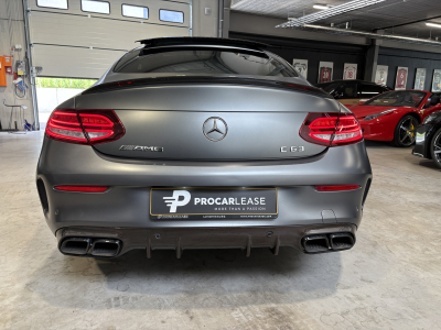 Mercedes-Benz C 63 AMG PANO//CARBON/360°/Francais (Malus Payé)
