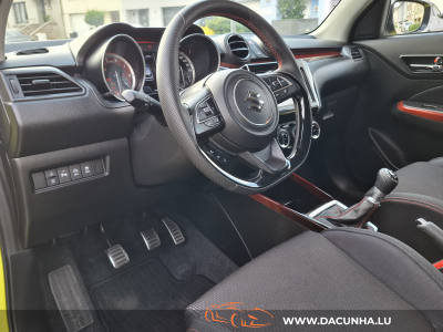 Suzuki Swift 1.4 SPORT, HYBRIDE, NAVI, LIGNES, CAMERA, 1 HAND