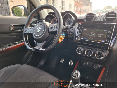 Suzuki Swift 1.4 SPORT, HYBRIDE, NAVI, LIGNES, CAMERA, 1 HAND