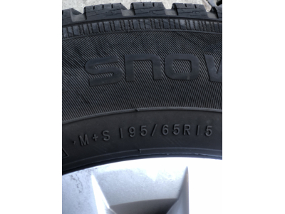 Jantes acier + Pneus hiver 15