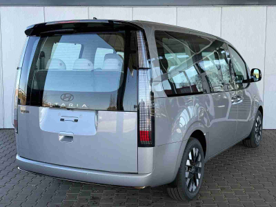 Hyundai Staria 1.6 T-GDI HEV 225 Luxury
