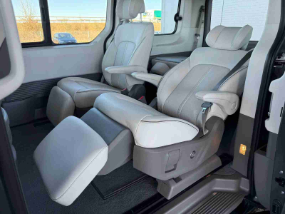 Hyundai Staria 1.6 T-GDI HEV 225 Luxury