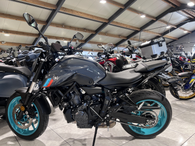 Yamaha MT-07 