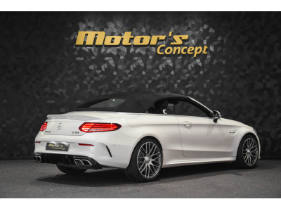Mercedes-Benz C 63 AMG Cabriolet V8