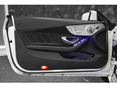 Mercedes-Benz C 63 AMG Cabriolet V8