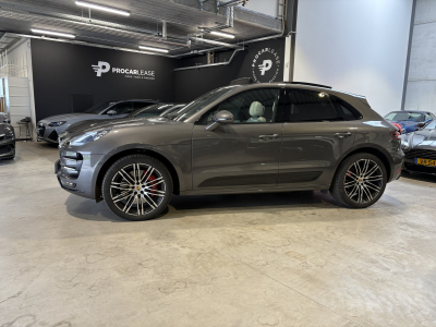 Porsche Macan Turbo Performance 441ps /21/Panorama/Camera//Burmester/Sport Chrono/Voll