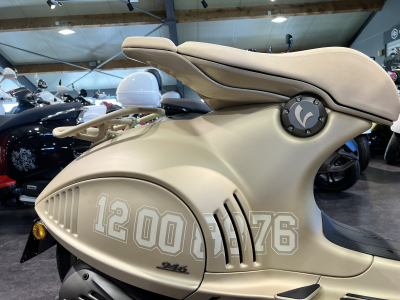 Vespa 946 DRAGON