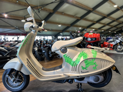 Vespa 946 DRAGON