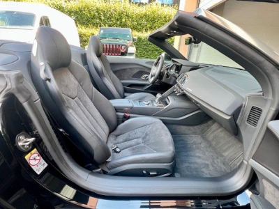 Audi R8 Spyder 5.2 FSI RWD