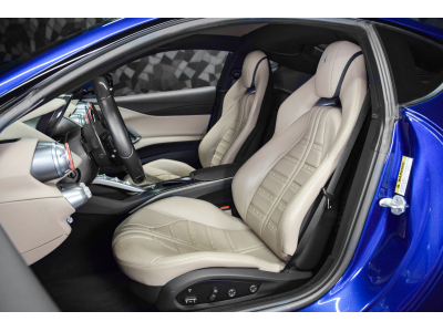 Ferrari 812 Superfast 6.5 V12 - BLEU TOUR DE FRANCE