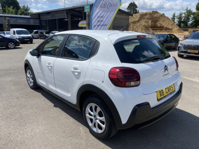 Citroën C3 1.2i 83cv PDC AR LED DAB