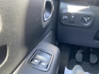 Citroën C3 1.2i 83cv PDC AR LED DAB