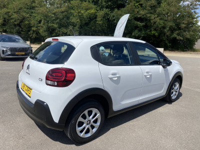 Citroën C3 1.2i 83cv PDC AR LED DAB