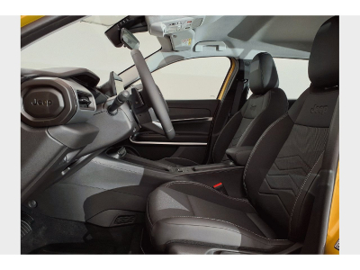 Jeep Avenger 1.2 E-Hybrid AT ALTITUDE